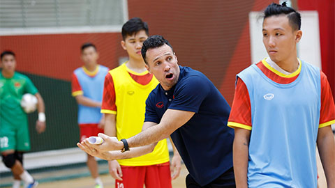 ĐT futsal Việt Nam giao hữu với đội 12 lần vô địch châu Á